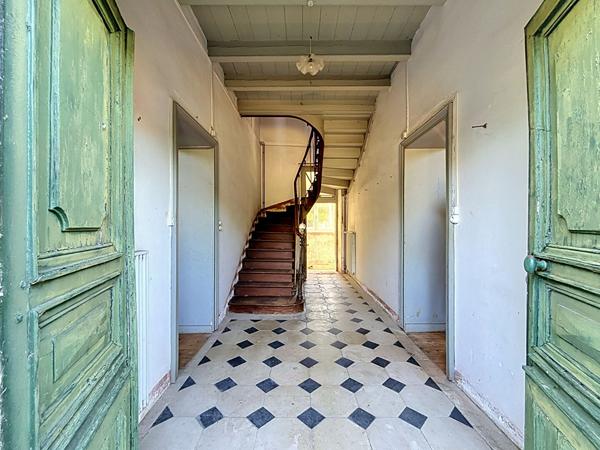 Ensemble immobilier de charme à 20 minutes au Nord de LA ROCHELLE