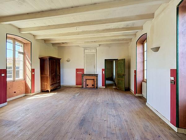 Ensemble immobilier de charme à 20 minutes au Nord de LA ROCHELLE