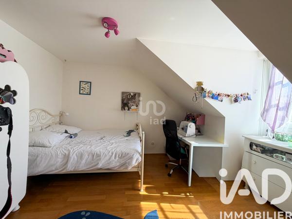 Maison à vendre 6 pièces 169 m² Saint-Nom-la-Bretèche