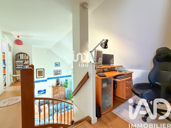 Maison à vendre 6 pièces 169 m² Saint-Nom-la-Bretèche