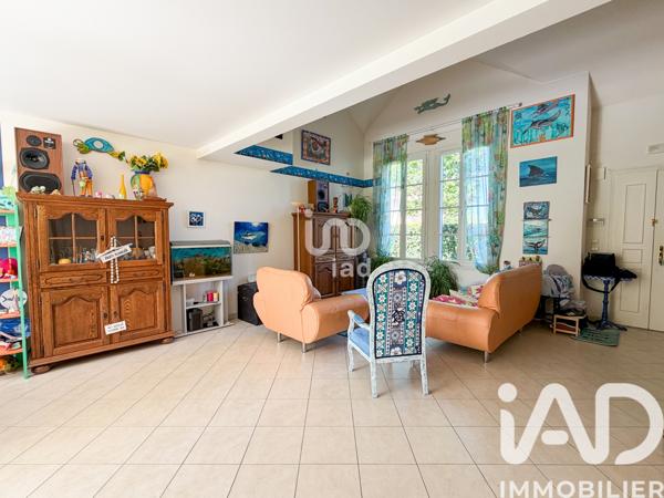 Maison à vendre 6 pièces 169 m² Saint-Nom-la-Bretèche
