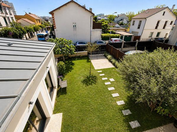 NANTERRE VIEUX-PONT - MAISON DE CHARME 124 M², JARDIN PLEIN SUD, POTENTIEL D'EXTENSION