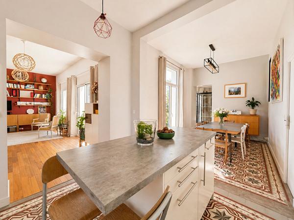 NANTERRE VIEUX-PONT - MAISON DE CHARME 124 M², JARDIN PLEIN SUD, POTENTIEL D'EXTENSION