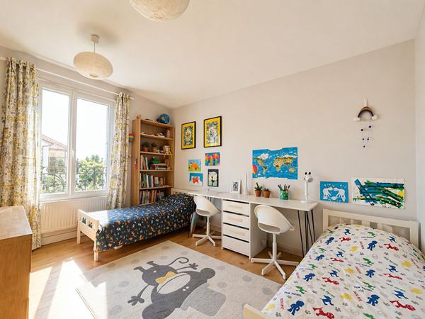 NANTERRE VIEUX-PONT - MAISON DE CHARME 124 M², JARDIN PLEIN SUD, POTENTIEL D'EXTENSION