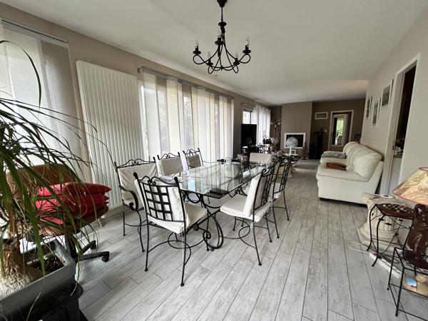PESSAC Parc Camponac - Maison de 240m² sur une parcelle de 1100m²