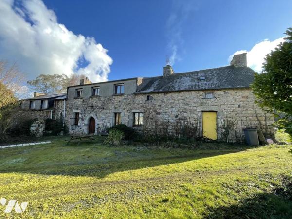 A VENDRE ENSEMBLE IMMOBILIER - 22290 LANNEBERT