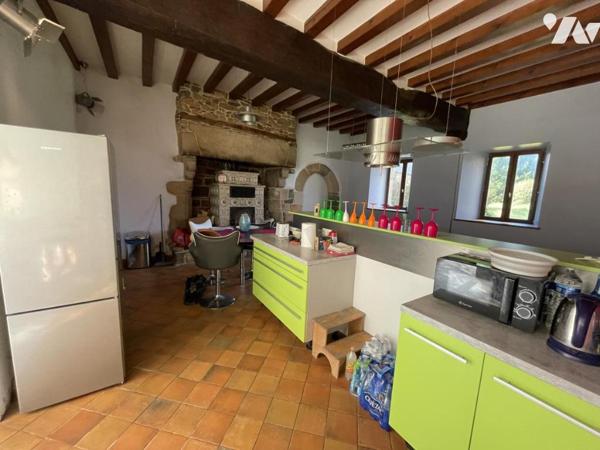 A VENDRE ENSEMBLE IMMOBILIER - 22290 LANNEBERT