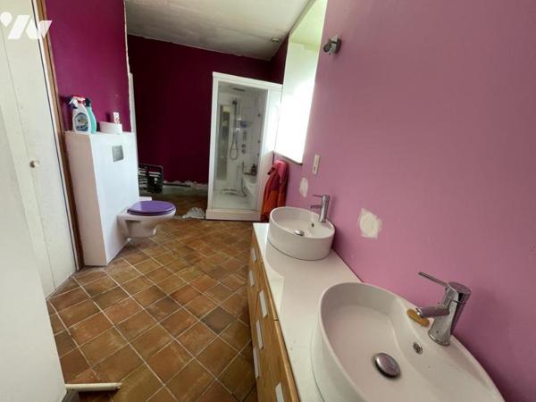 A VENDRE ENSEMBLE IMMOBILIER - 22290 LANNEBERT