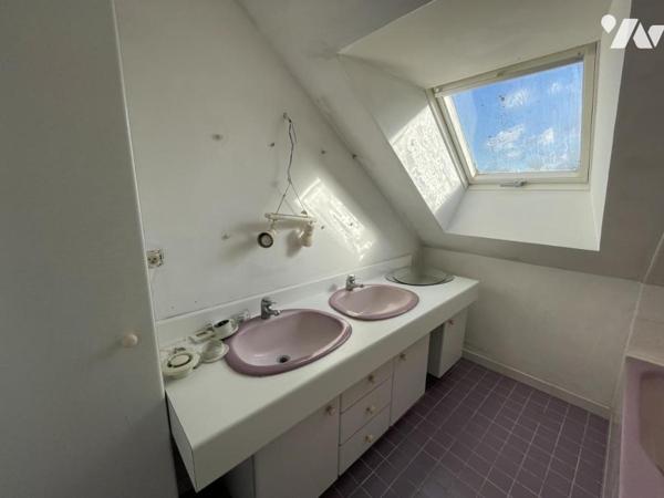 A VENDRE ENSEMBLE IMMOBILIER - 22290 LANNEBERT