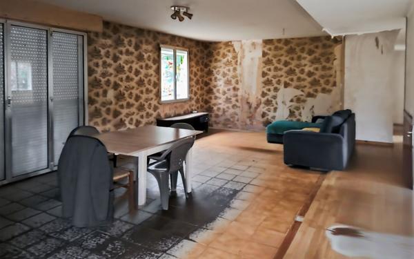 Maison à vendre    5 pièces •  Villefranche-sur-Cher