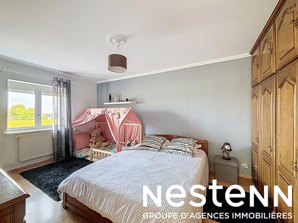 A vendre : Magnifique propriété avec piscine et jardin arboré à CRECHES SUR SAONE