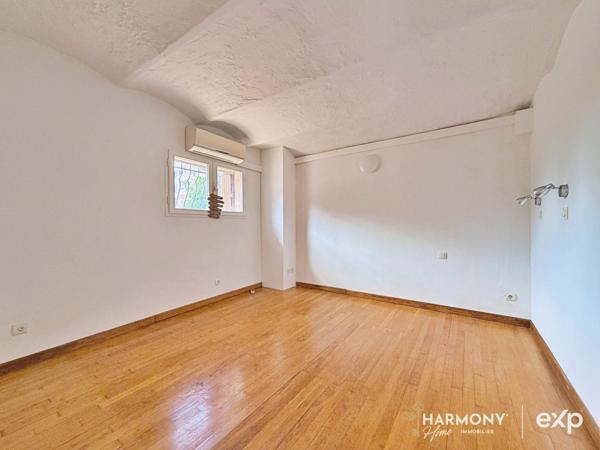Duplex T4 lumineux avec box fermé au calme