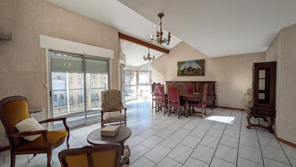 Appartement Le Puy En Velay 4 pièces 107.68 m2 + 2 terrasses et garage