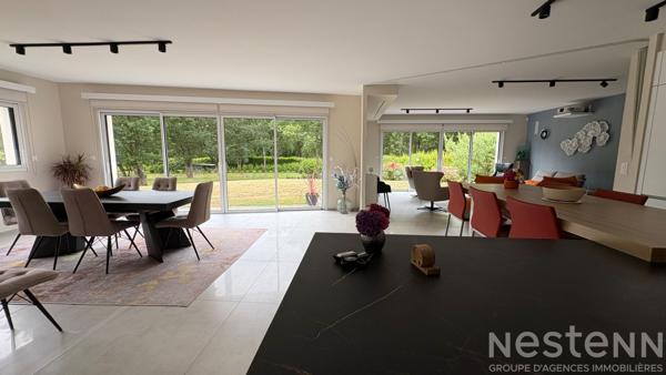 A vendre - Maison contemporaine d'exception à vendre à Ploemel de 231 m²