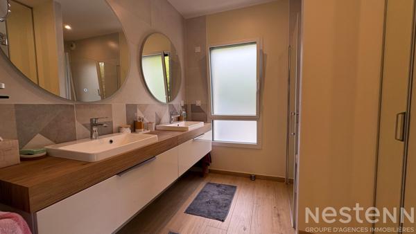 A vendre - Maison contemporaine d'exception à vendre à Ploemel de 231 m²
