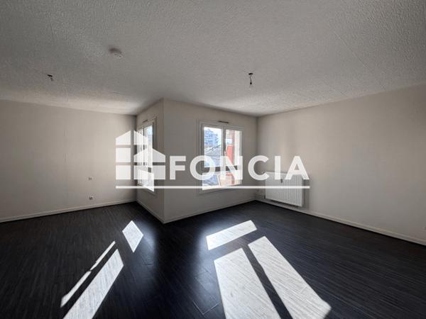 Location Studio 37.49 m² - Agen 47000