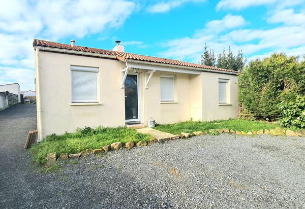 MAISON DE PLAIN-PIED, EXPOSE SUD- ET OUEST, 3 CHAMBRES !,  
Pont saint martin 44860