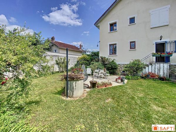 3 mn à pied du métro ligne 14 - Maison individuelle familiale 5 chambres