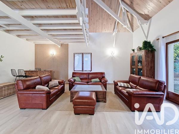 Maison à vendre 7 pièces 215 m² Gif-sur-Yvette