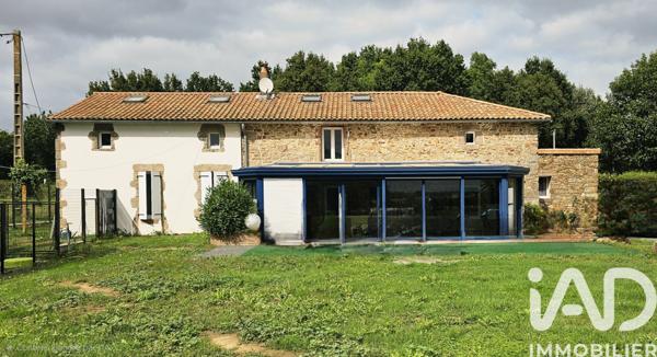 Maison à vendre 9 pièces 237 m² Sèvremoine