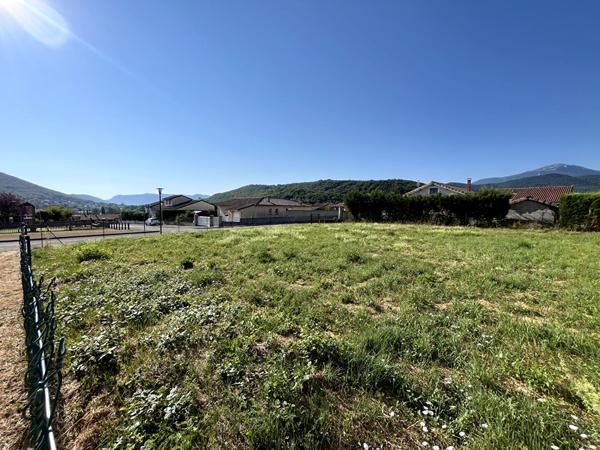 LAVELANET TERRAIN VIABILISÉ 639 m2