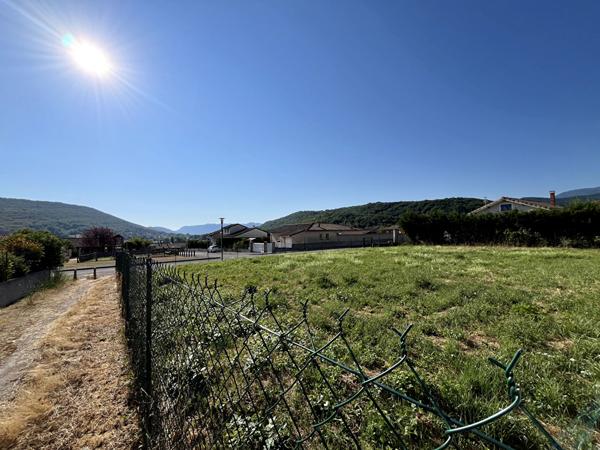 LAVELANET TERRAIN VIABILISÉ 639 m2