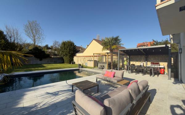 Maison à vendre    6 pièces •  Auvers-sur-Oise