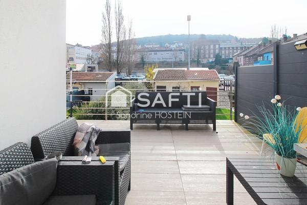 Maison de 117m2 hab avec 4 chambres, 2 terrasses et jardin.