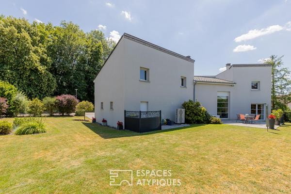 Maison d’architecte dans un écrin végétal aux portes de Metz