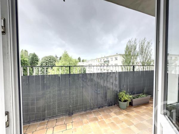 Appartement F5 à vendre  5 pièces - 88,79 m2 LA CELLE ST CLOUD - 78