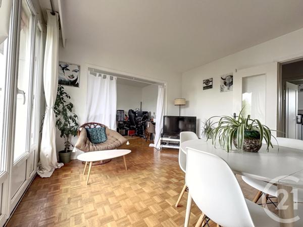 Appartement F5 à vendre  5 pièces - 88,79 m2 LA CELLE ST CLOUD - 78