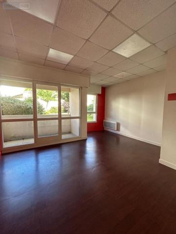 Bureaux à louer à Rennes en Ille-et-Vilaine (35000), ref : 35056-L8   
Rennes centre