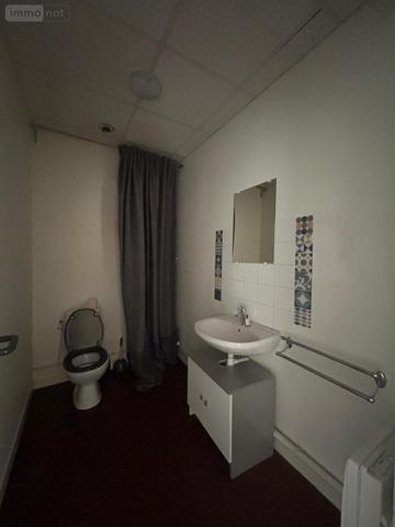 Bureaux à louer à Rennes en Ille-et-Vilaine (35000), ref : 35056-L8   
Rennes centre