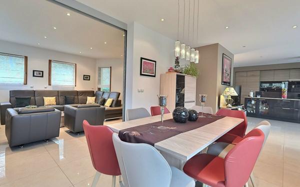 Maison à vendre    5 pièces •  Soisy-sur-Seine