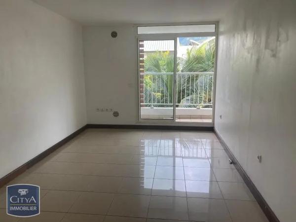 Appartement à louer 2 pièces 38.61m² Saint-Denis (97490)