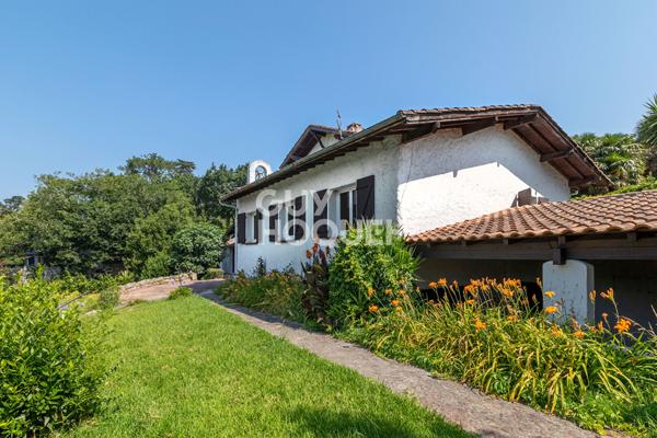 Maison SAINT JEAN DE LUZ 12 Pièces 250 m²
