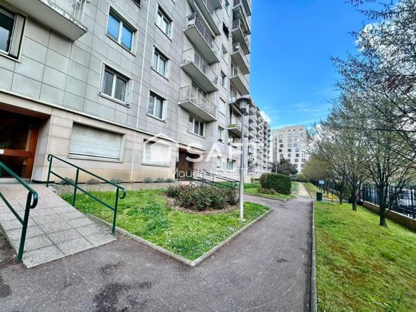 ASNIERES - STUDIO 32 M² - DRESSING - CHAMBRE 8M²