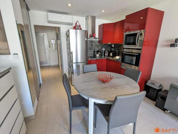 STUDIO CABINE VUE MER AVEC PLACE DE STATIONNEMENT