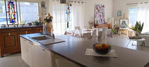 Maison plain pied, vue dégagée en face d'une zone natura 2000 et prés des commodités