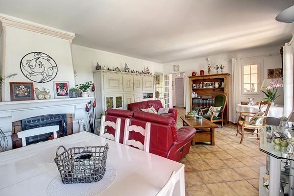 A VENDRE Maison Draguignan 4 pièces 101 m² avec PISCINE sur un terrain de 1429 m²