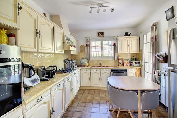 A VENDRE Maison Draguignan 4 pièces 101 m² avec PISCINE sur un terrain de 1429 m²