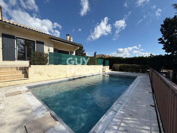 Maison familiale à Millery proche du centre avec grand jardin et piscine