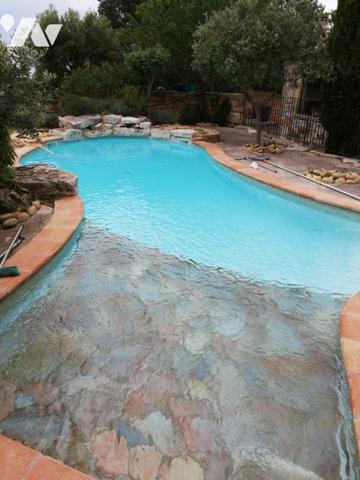 Magnifique villa de 155 m2 (avec piscine & vue mer) sur terrain de 1668 m² à Septèmes-Les-Vallons