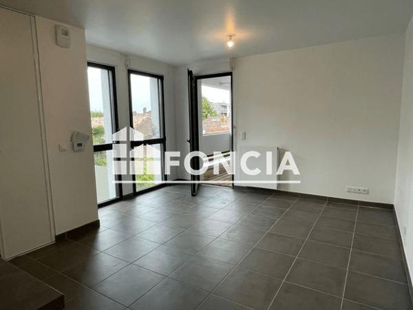 Location Appartement 2 pièces 41.8 m² - 18 RUE LAVILLE FATIN Bordeaux 33100