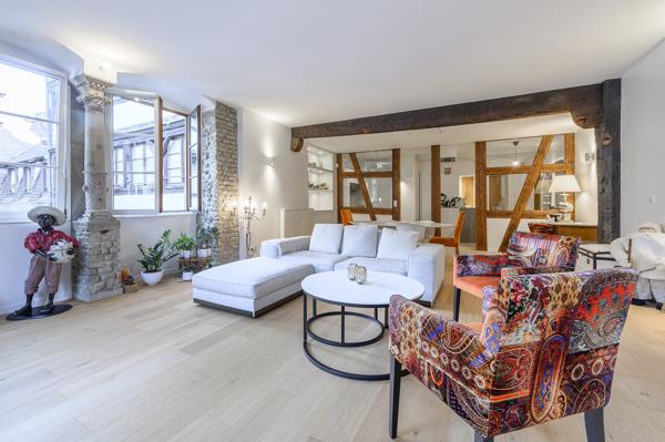 Appartement d’exception – 4 pièces – Environ 150 m²