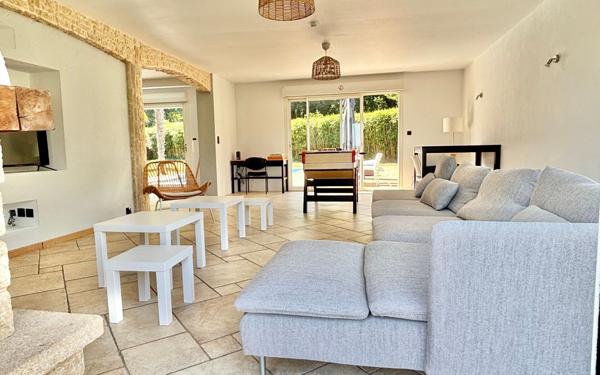 Maison à vendre    4 pièces •  Saint-Augustin