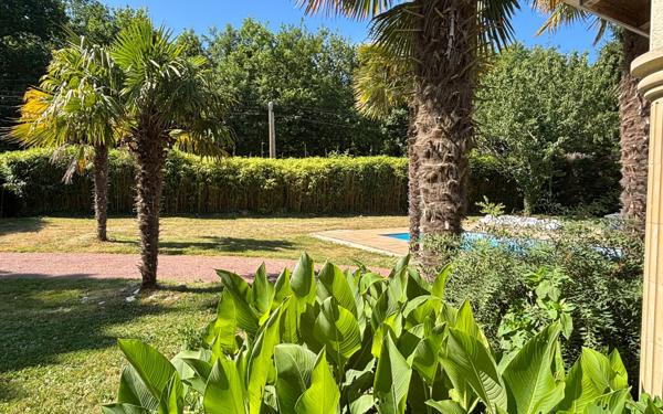 Maison à vendre    4 pièces •  Saint-Augustin