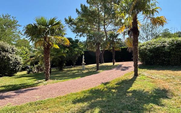 Maison à vendre    4 pièces •  Saint-Augustin