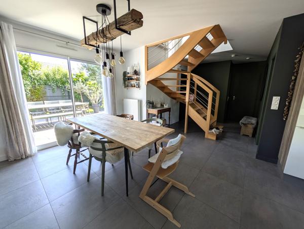 Maison récente 3 chambres + Garage