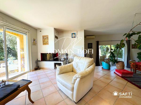 Maison 4 pièces de 156m2 sur 1786m2 de terrain avec piscine